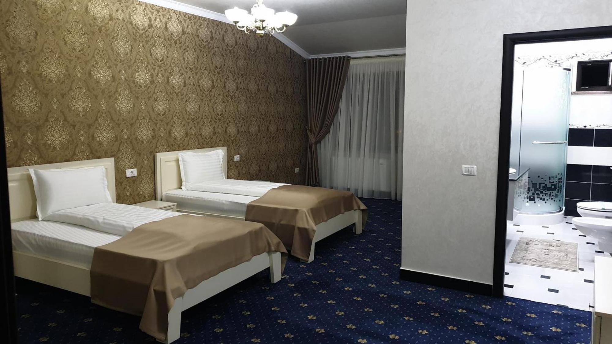 Hotel Bacsoridana Tecuci Buitenkant foto