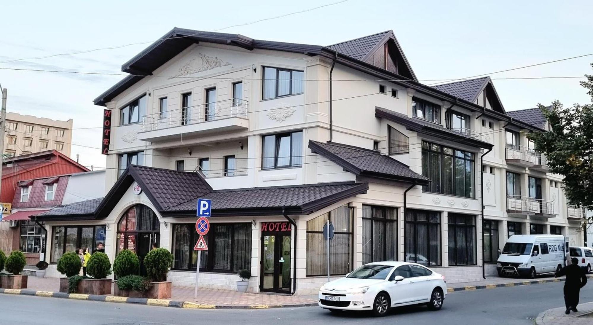 Hotel Bacsoridana Tecuci Buitenkant foto
