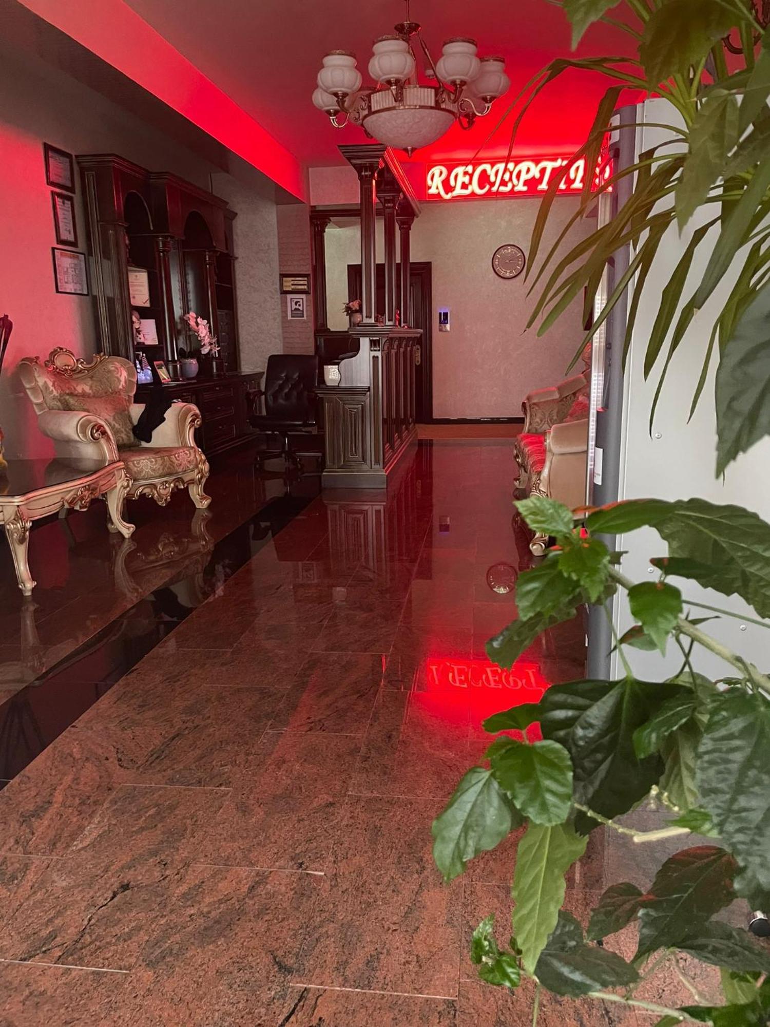 Hotel Bacsoridana Tecuci Buitenkant foto