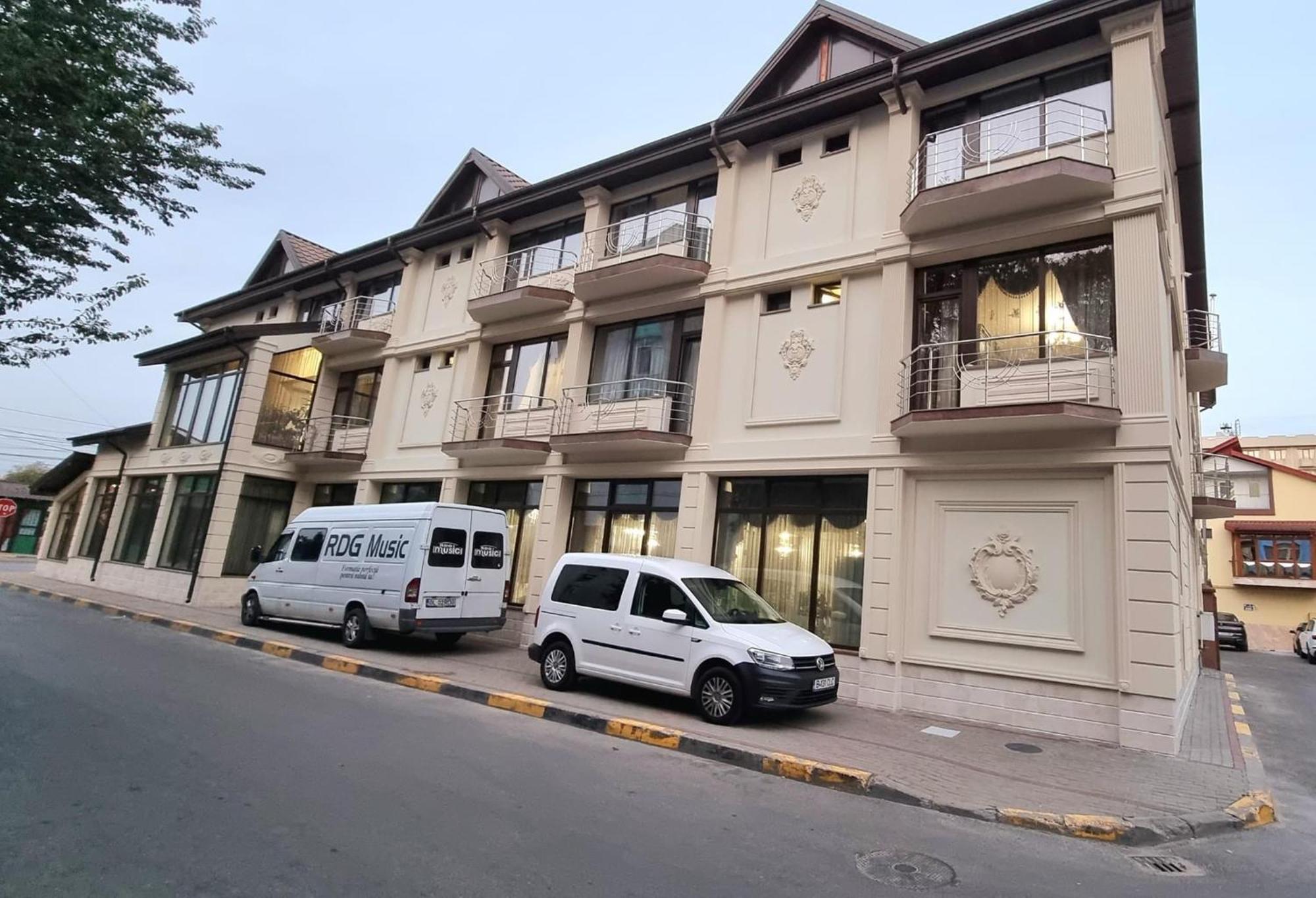 Hotel Bacsoridana Tecuci Buitenkant foto